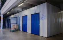 Box individual com porta branca Meu Espaço Self Storage Londrina